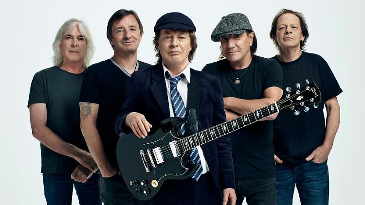 Man hat sogar das Gefühl, als wären AC/DC noch einmal inniger und intensiver mit ihren Trademarks verschmolzen.