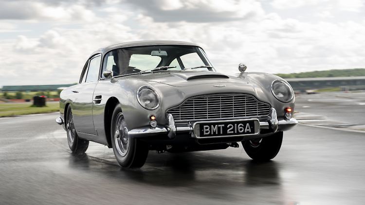 Das einstige 007-Spielzeugauto hat Aston Martin nun als echtes fahrbares Auto gebaut.