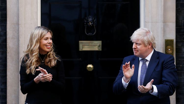 Carrie Symonds und Boris Johnson regieren aus der Downing Street.