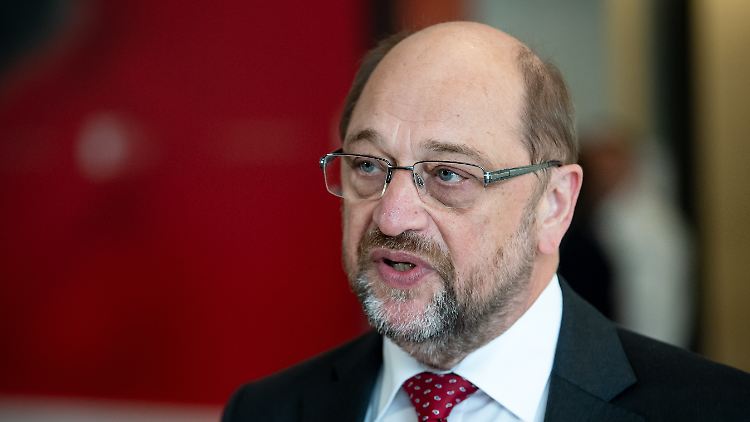 Martin Schulz war von 2012 bis 2017 Präsident des EU-Parlaments. Anschließend übernahm er den SPD-Parteivorsitz und wurde Kanzlerkandidat. Nach seiner Niederlage bei der Bundestagswahl 2017 legte Schulz das Amt als SPD-Chef nieder und gehört als Außenpolitiker der SPD-Bundestagsfraktion an.