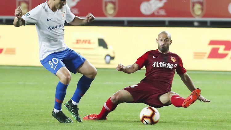 Mascherano wirft sich ab sofort nicht mehr in jeden Zweikampf. 