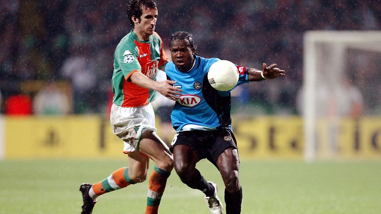 Obodo im Jahr 2005 in einem Spiel gegen Werder Bremen.