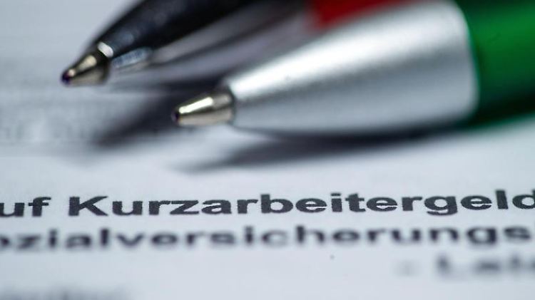 Gemessen am gigantischen Wirtschaftseinbruch ist die Arbeitsmarktentwicklung in der Pandemie robust geblieben.