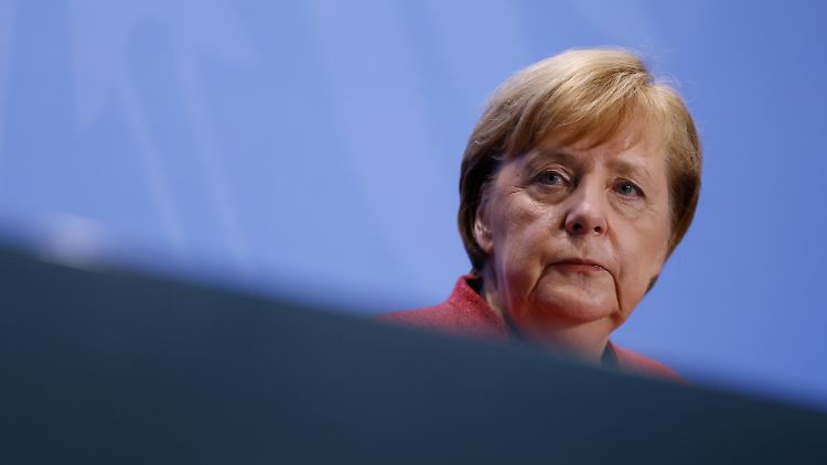 Merkel zufolge lasse es sich besonders in Großstädten wie Berlin nur schwer überprüfen, ob Hotelgäste tatsächlich ihre Familie besuchen. 