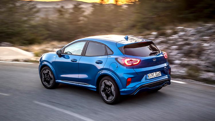 Ob der Ford Puma mit 4,23 Metern Länge noch ein Kleinwagen ist oder eher ein Kompakter, kann jeder selbst entscheiden.