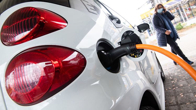 Elektroautos haben 2020 ihren Marktanteil bereits verdoppelt.