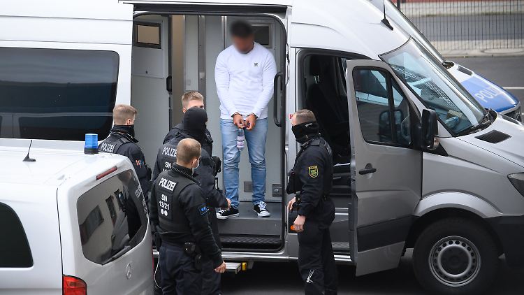 Zwei Tatverdächtige wurden am Dienstag festgenommen.