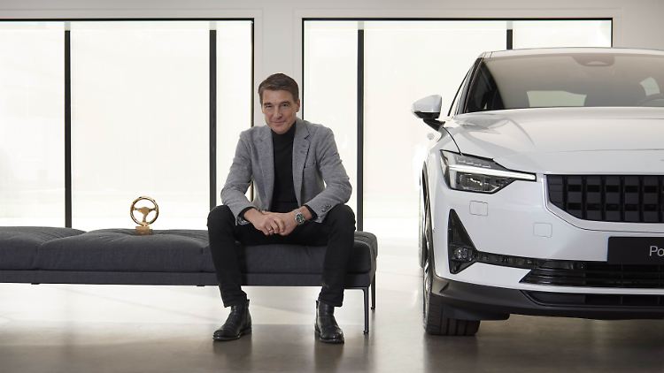 Der Polestar 2 ist nicht nur Gewinner beim German Car Of The Year Award, dem GCOTY 2021, sondern auch Gewinner des Goldenen Lenkrads.