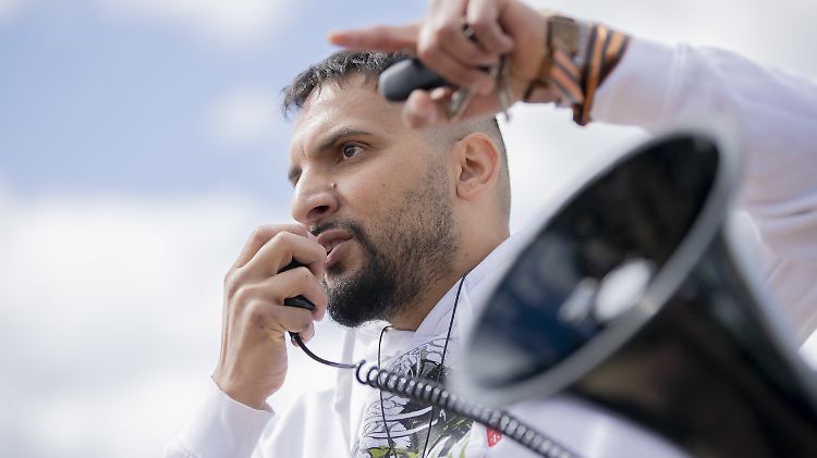 Attila Hildmann bei einer Demo gegen die Corona-Maßnahmen.