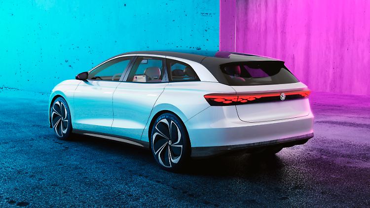 Der Aero B soll das elektrische Flaggschiff werden und fährt in der Tradition eines Phaeton.