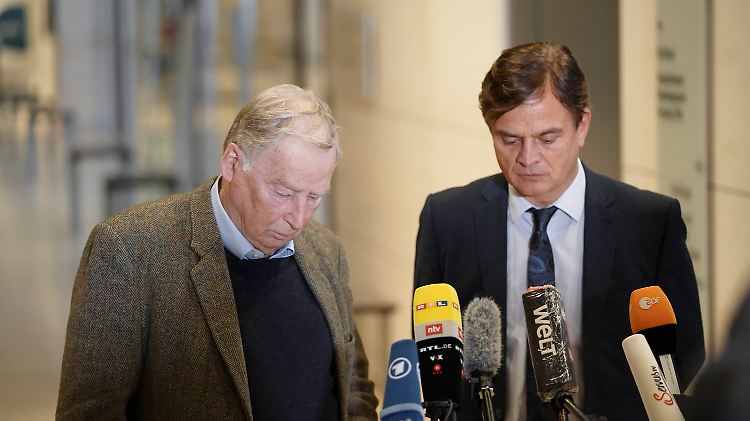 Die Fraktionsspitze der AfD nennt die Vorgänge inakzeptabel - Konsequenzen gegen sich aber auch.