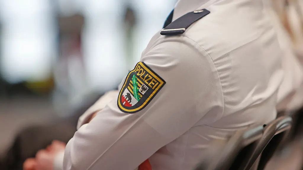 Das-Interesse-an-einer-Ausbildung-oder-einem-Studium-an-der-Fachhochschule-Polizei-in-Aschersleben-ist-weiter-gross