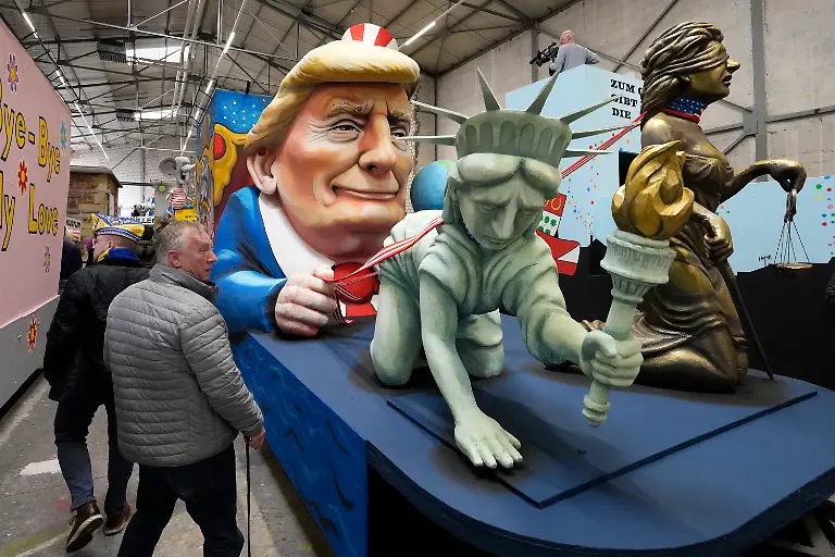 13d2dc0d1888413bb87a165a4c9d89d8