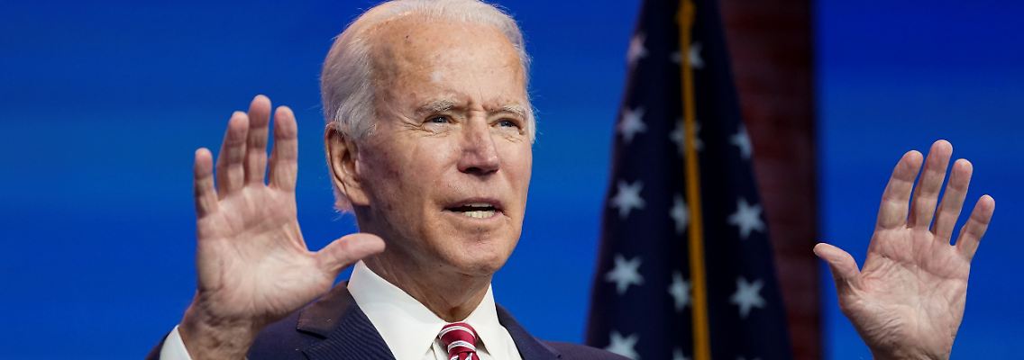 2020-11-16T203652Z_1769429787_RC2K4K9L9HCR_RTRMADP_3_USA-BIDEN.JPG