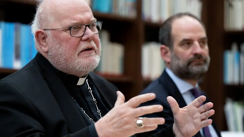 Informieren-ueber-die-Ergebnisse-Kardinal-Reinhard-Marx-und-Matthias-Belafi