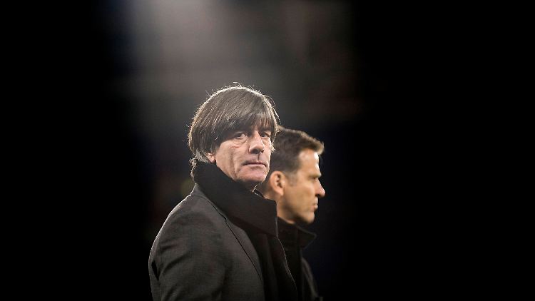 Joachim Löw kann sich der uneingeschränkte Rückendeckung von DFB-Direktor Oliver Bierhoff nicht mehr gewiss sein.