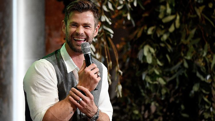 Mit seinen Muskeln können nicht viele mithalten - Chris Hemsworth.