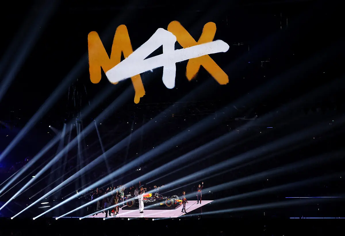 2025-02-18T220305Z-494945766-UP1EL2I1P93G3-RTRMADP-3-MOTOR-F1-LAUNCH