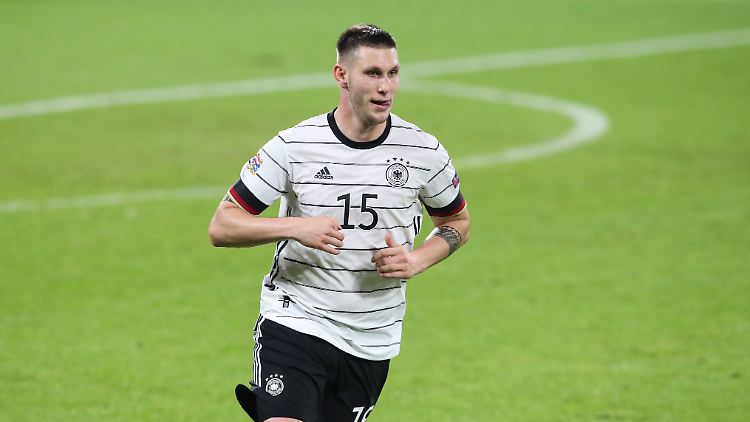 Niklas Süle musste seinen Teil zur DFB-Schmach von Sevilla beitragen, gegen Werder Bremen durfte er nicht zurück zum Spaß finden.