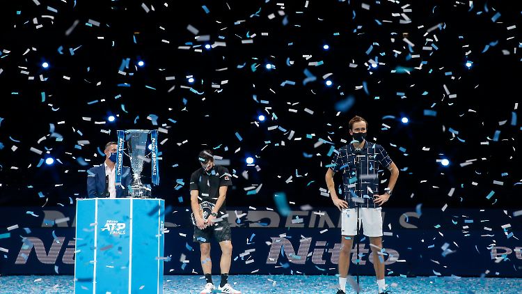 Am Ende eines anstrengenden Tennisjahres fällt der Vorhang - und viele Fragen bleiben offen.