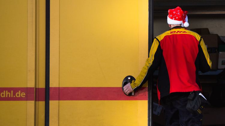 Das Weihnachtsgeschäft verspricht neue Rekorde: Der Bundesverband Paket und Expresslogistik prognostiziert, dass im November und Dezember etwa 420 Millionen Pakete zugestellt werden .