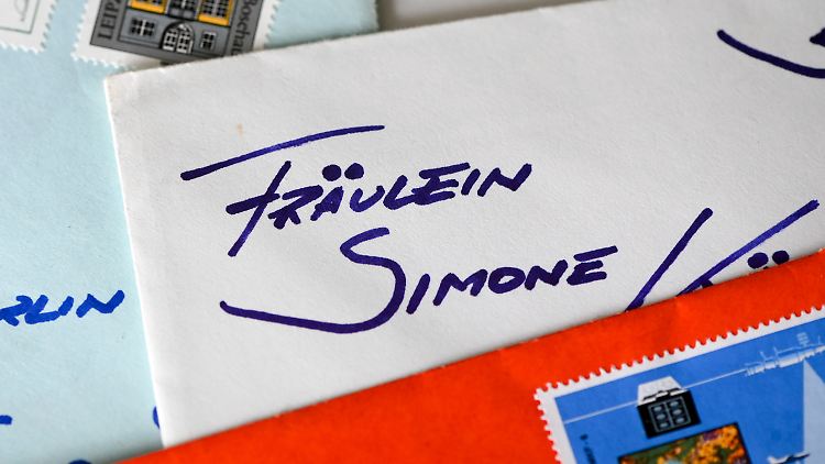 Ein Briefumschlag aus dem Jahr 1986.