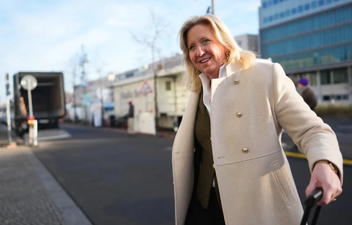 de1ab4ca6b7f821bd410968d647ab998