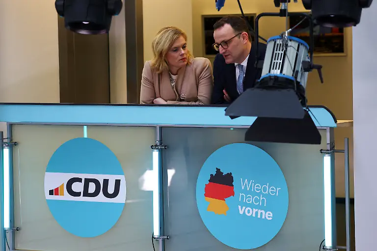 ae2e30872763a977b2d3356e78e512c5