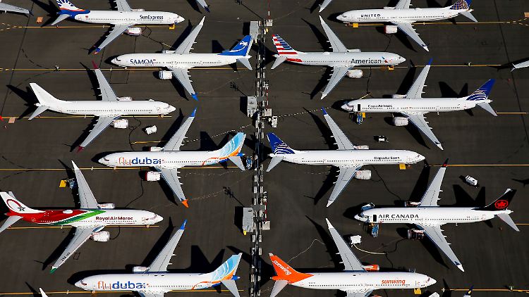 2020-11-16T193349Z_1395815751_RC2J4K9CR6QR_RTRMADP_3_BOEING-737MAX-FAA.JPG