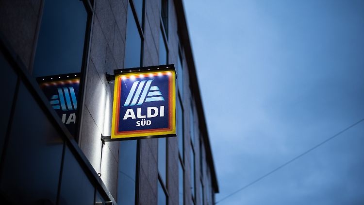 Zielgruppe der neuen City-Läden sind neben den Anwohnern auch Pendler, die auf dem Heimweg schnell ihren täglichen Einkauf erledigen wollen.