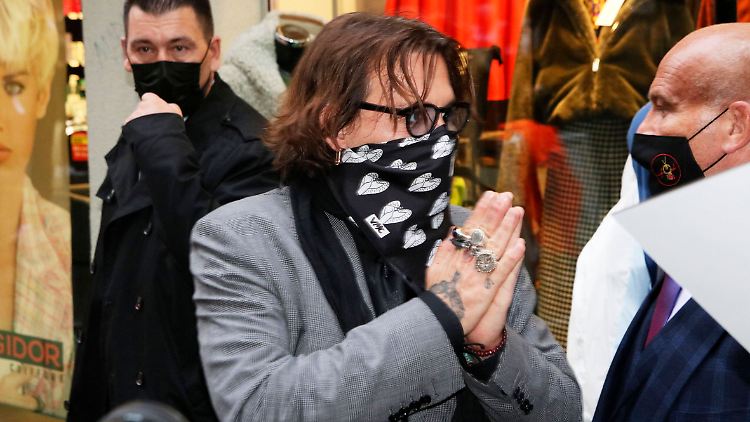 Da hilft auch Hoffen und Beten nicht: Johnny Depp hat den Prozess vermutlich endgültig verloren.