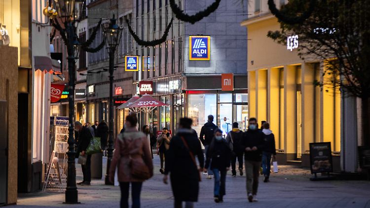 Aldi Süd hat bereits sieben Filialen in deutschen Innenstädten - eine davon in Düsseldorf.