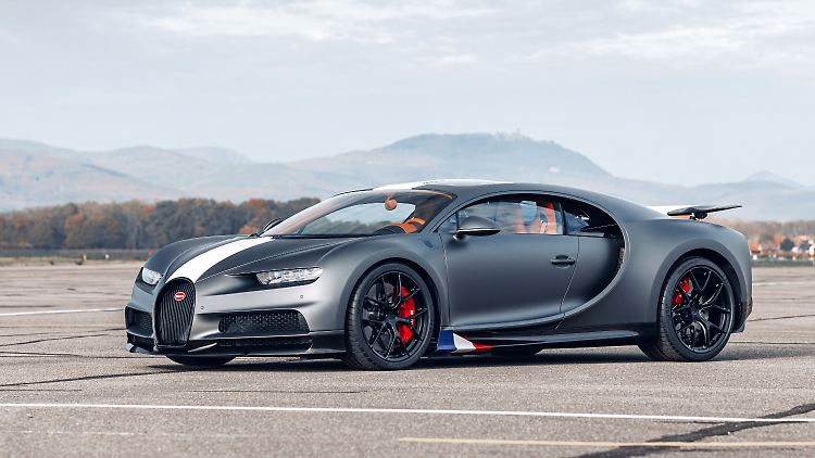 Auch wenn man bei einer Höchstgeschwindigkeit von 420 km/h mit dem Bugatti Chiron "Les Légendes du Ciel" immer noch nicht abheben kann, ist er verdammt schnell.
