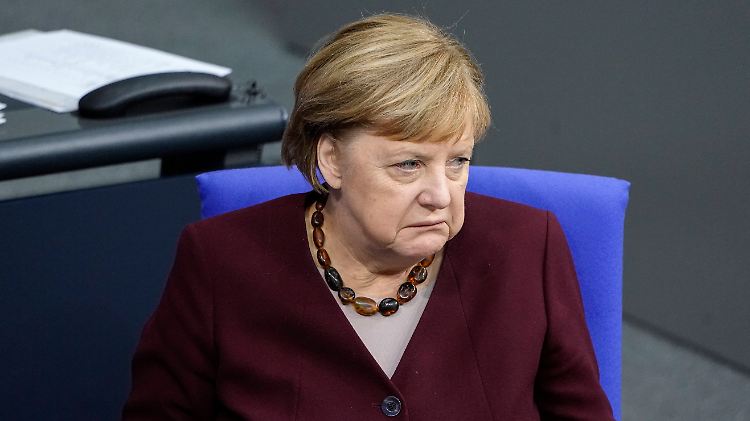 Merkel bindet allein fünf Ministerin in die Debatte um die neue Abgasnorm ein.