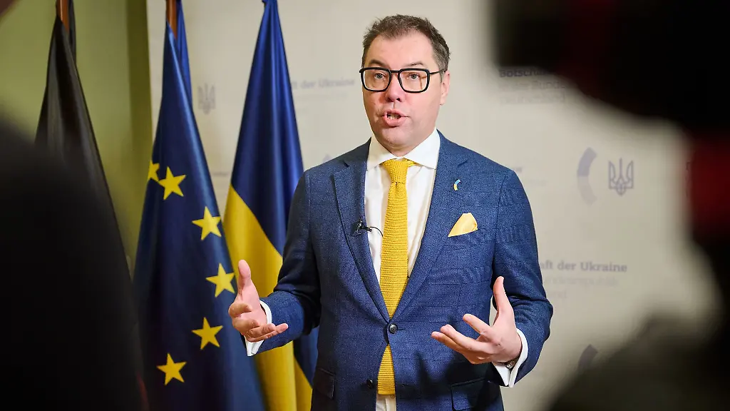 Der-ukrainische-Botschafter-Oleksii-Makeiev-wird-im-niedersaechsischen-Landtag-ueber-den-Krieg-in-seinem-Land-sprechen