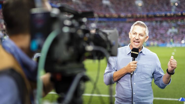 Vor der Kamera stehen, das liegt Gary Lineker.
