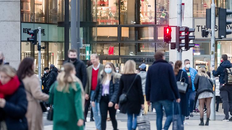 Anleger erwarten in der neuen Woche vor allem die ISM-Einkaufsmanagerberichte.