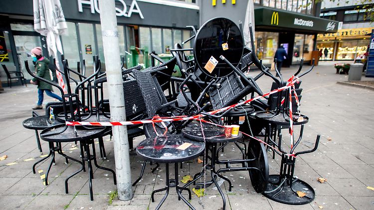 Viele Gastronomen mussten einen Monat lang ohne Einnahmen auf die ersten Hilfszahlungen warten.