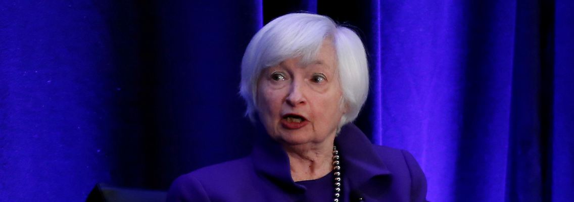 2020-11-23T212229Z_1428988962_RC299K9C8QLK_RTRMADP_3_USA-ELECTION-BIDEN-YELLEN.JPG