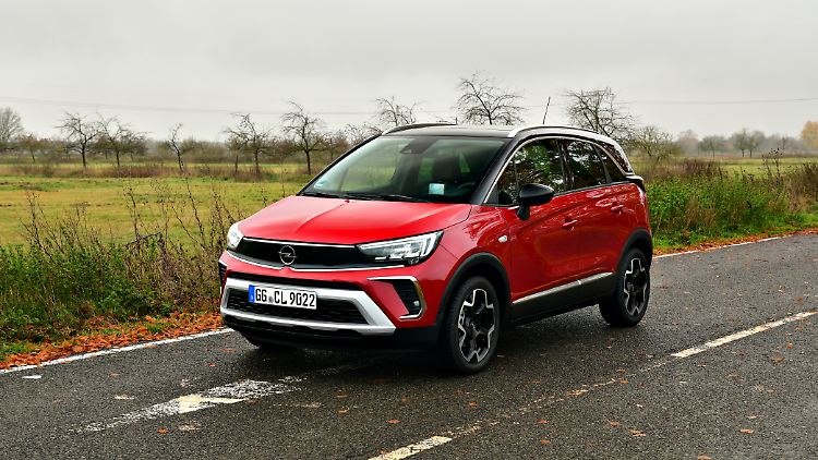 Wer den Opel Crossland nach dem Facelift ansieht, guckt in ein völlig neues Gesicht. 