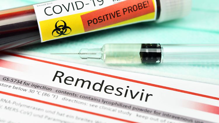 Der Arzneistoff Remdesivir wird derzeit in der Frühphase bei Covid-19-Patienten eingesetzt. Die WHO rät unterdessen vom Einsatz ab.