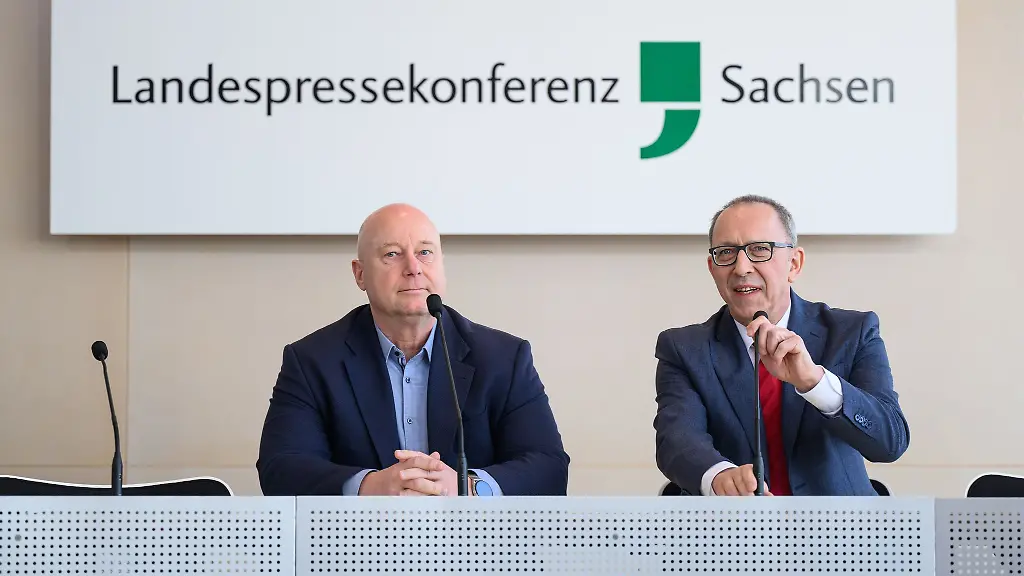 Die-saechsische-AfD-Spitze-wirbt-nach-dem-Wahlsieg-in-Sachsen-weiter-fuer-ein-Ende-der-Brandmauer