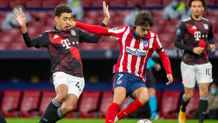 Jamal Musiala im Duell mit Atlético-Jungstar João Félix - der ist auch erst 21, aber trotzdem vier Jahre älter als der Münchner.