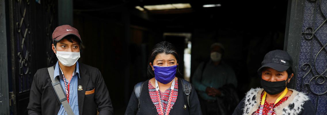 2020-05-01T000000Z_1392440125_RC2PFG9SCQKM_RTRMADP_3_HEALTH-CORONAVIRUS-GUATEMALA-DEPORTEES.JPG