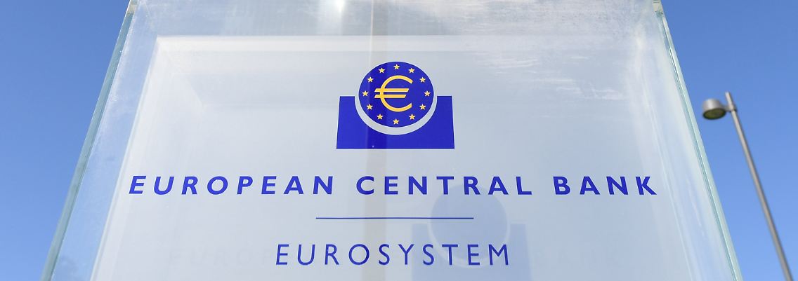 An den Finanzmärkten wird mit einer Ausweitung der Anleihekäufe um bis zu 600 Milliarden Euro auf dann 1,95 Billionen Euro gerechnet.  