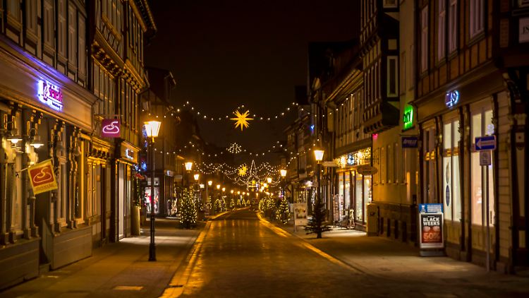 Einige Familien planen eine Selbstquarantäne, um vor allem ältere Mitglieder nicht anzustecken.