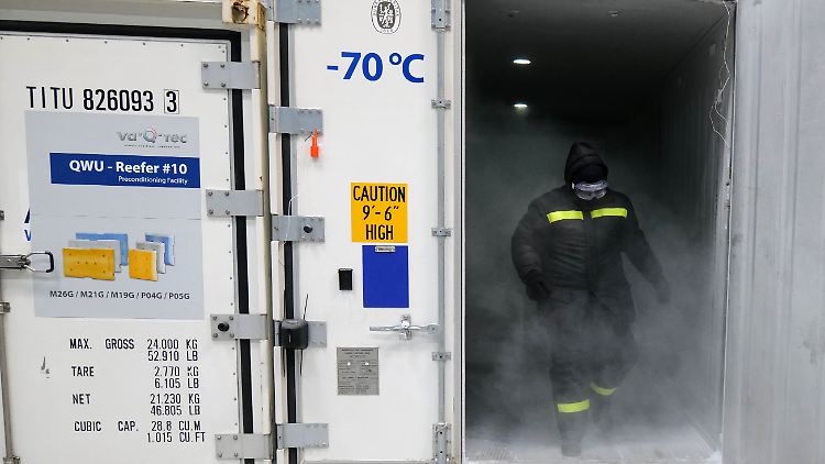 Va-Q-Tec stellt Container her, die mit Trockeneis und spezieller Dämmung Temperaturen von minus 70 Grad Celsius halten können.