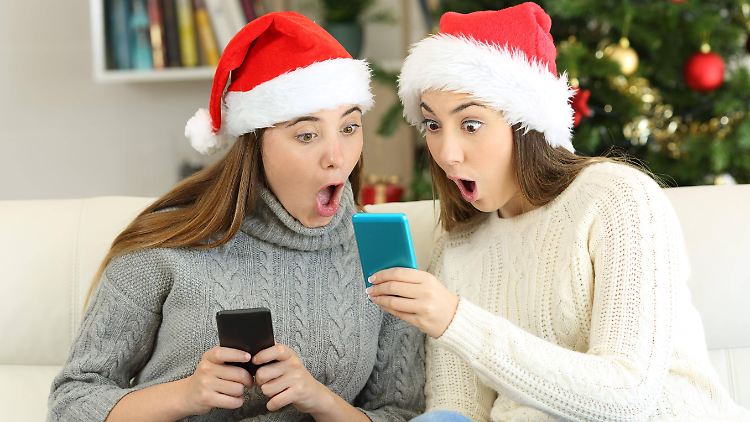 300-Euro-Smartphones sind inzwischen so gut, dass man sie guten Gewissens an Weihnachten verschenken kann.