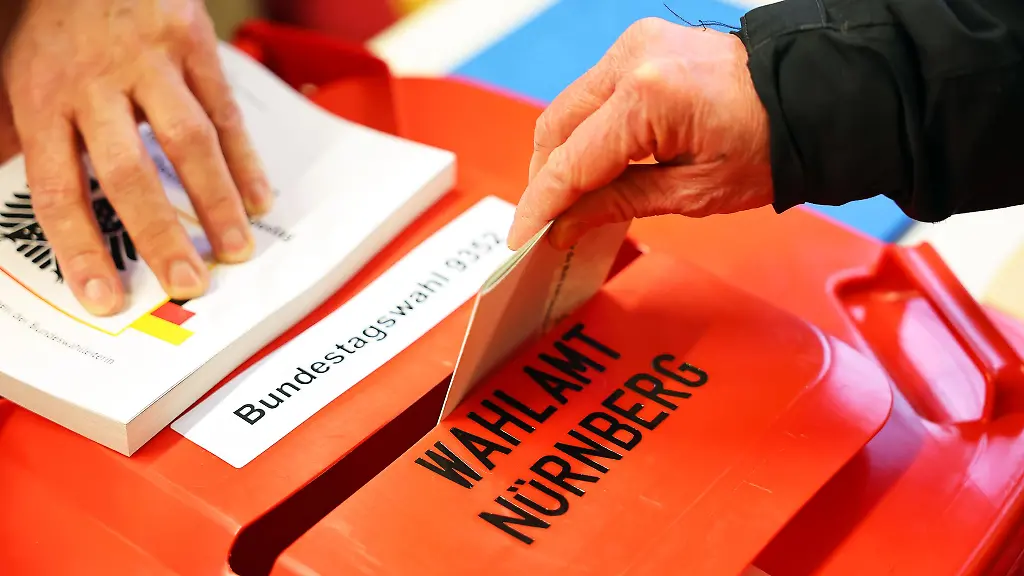 Zumindest-in-bayerischen-Grossstaedten-koennte-die-Wahlbeteiligung-hoeher-liegen-als-bei-der-Bundestagswahl-2021