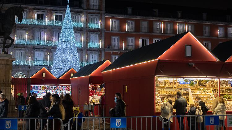 Zu Silvester sind in Madrid Feiern auf öffentlichen Plätzen untersagt.